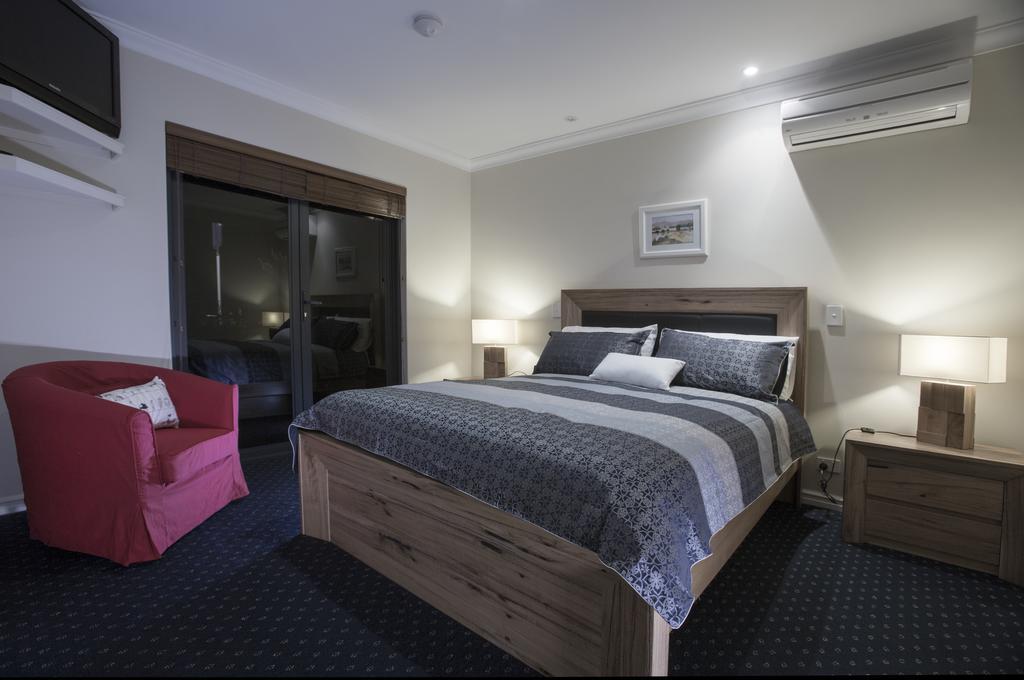 Murray River Lodge Luxury Boutique Accommodation B&B - Adults Only North Yunderup Rom bilde