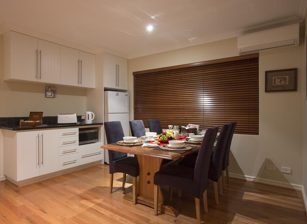 Murray River Lodge Luxury Boutique Accommodation B&B - Adults Only North Yunderup Rom bilde